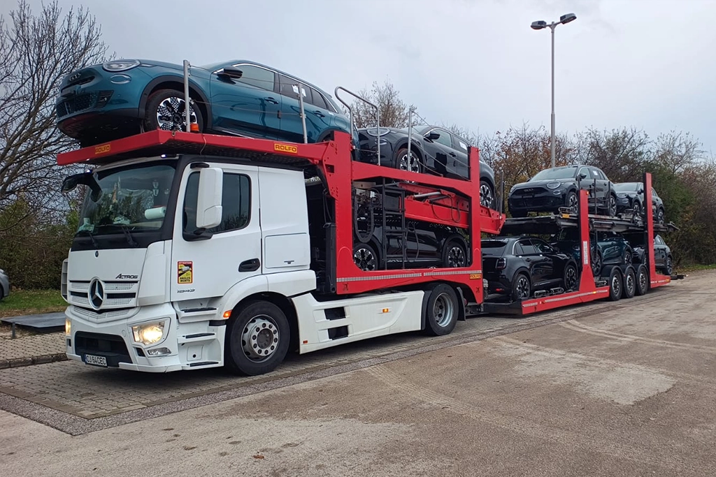 Autocamion 8 poziții